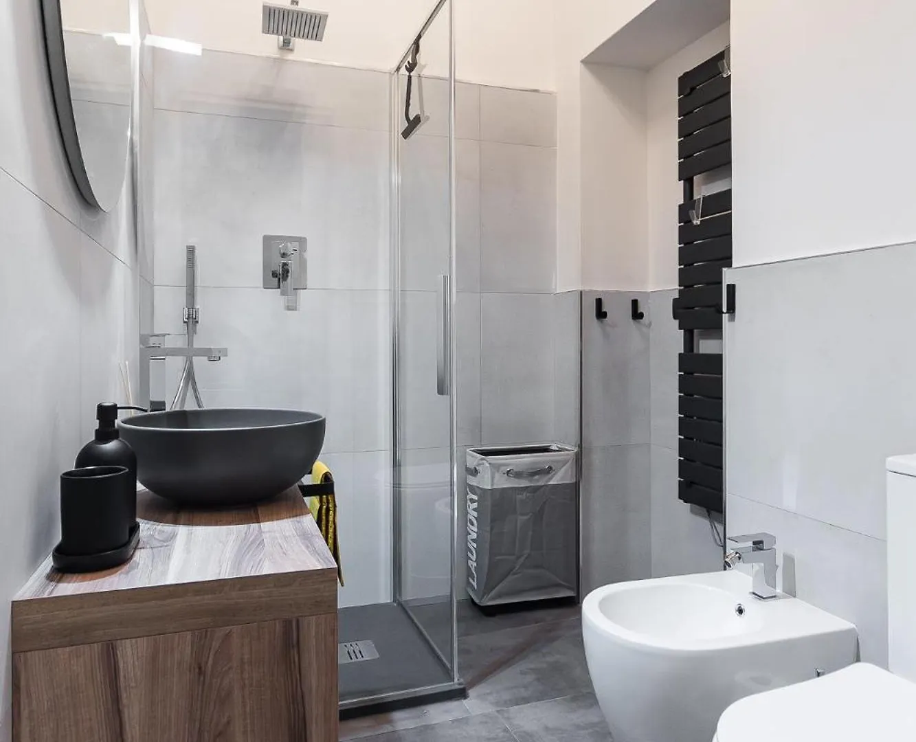 Apartment Loano Centro Storico Appartamento Loft Con Parcheggioprivatogratuito