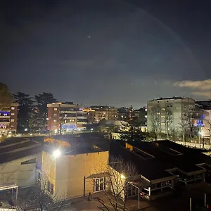 https://apt-ilarias.it-romehotels.com
