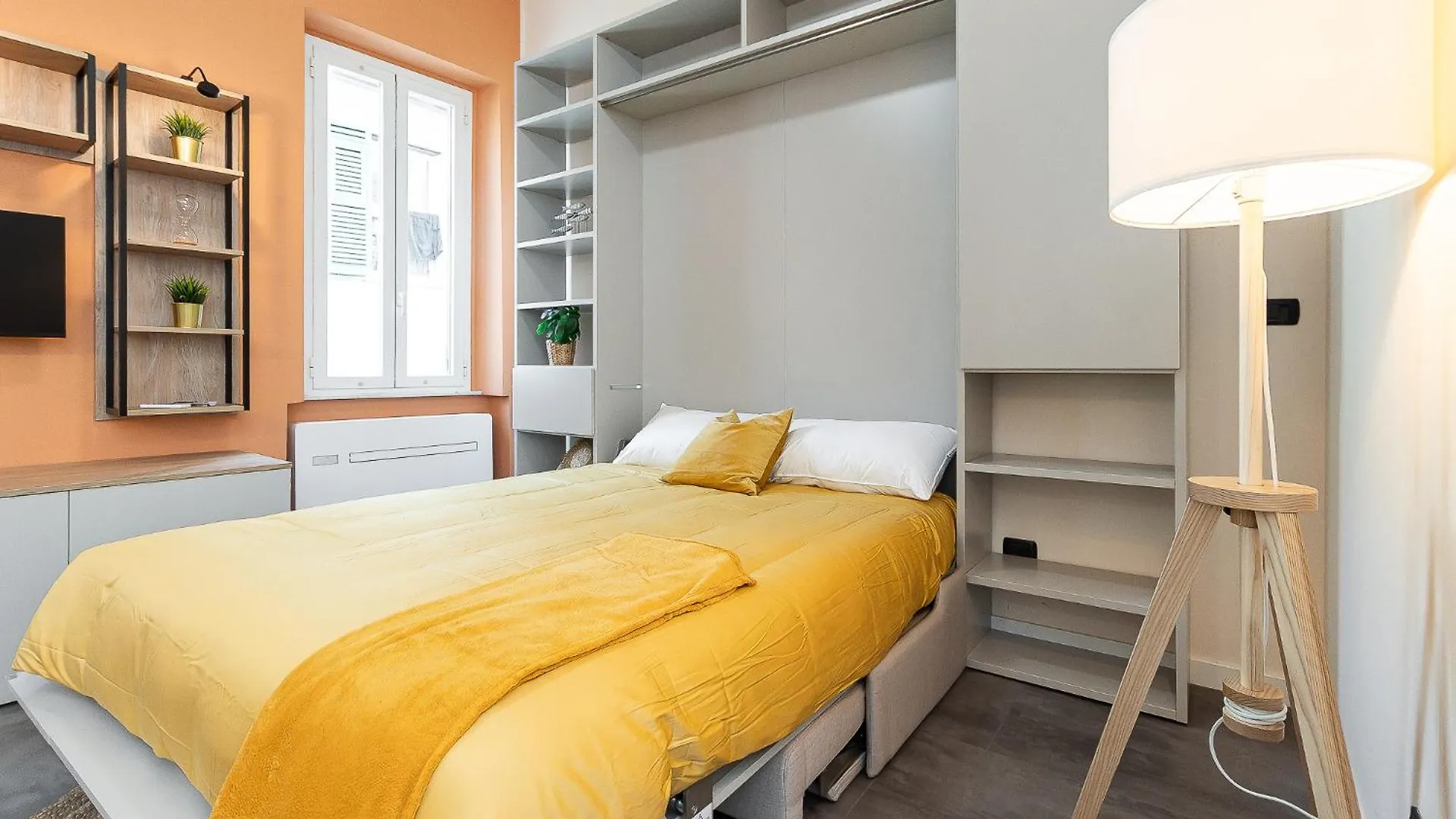 Loano Centro Storico Appartamento Loft Con Parcheggioprivatogratuito 0*,  Italy
